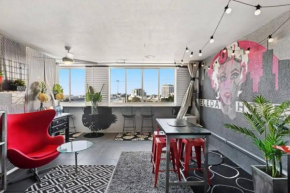 Retro Chic Vibes, Tropical Pool & Prime Location